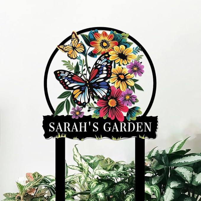 Personalized Butterfly Metal Sign with Stake,Custom Gardener Family Name Signs Outdoor Decorate,Customized Garden Accessories Decor for Mother's Day,Sunflowers Plaques for Patio Lawn Porch Backyard