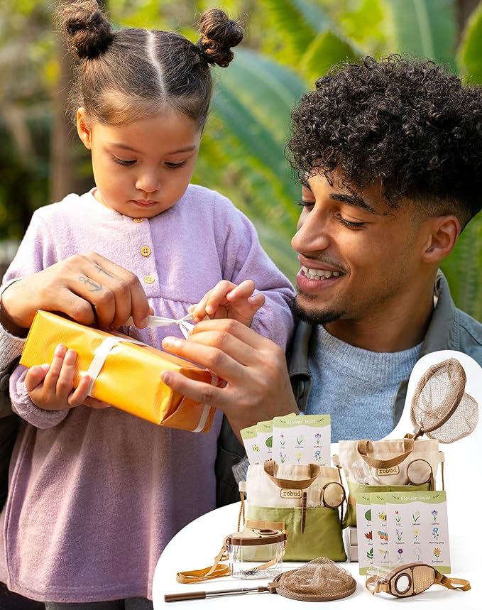 ROBUD Dual Kids Explorer Kit, Bug Catcher Kit with Bags Kit, Green Outdoor Exploration Set for Camping, Montessroi Toy for Kids Coming Closer to Nature，WRP29